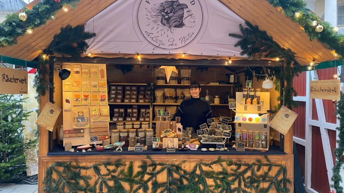 Weihnachtsmarkt Karlsruhe Farbenwald